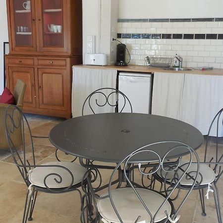 فيلا Domaine De Rochegude أفينيون الغرفة الصورة
